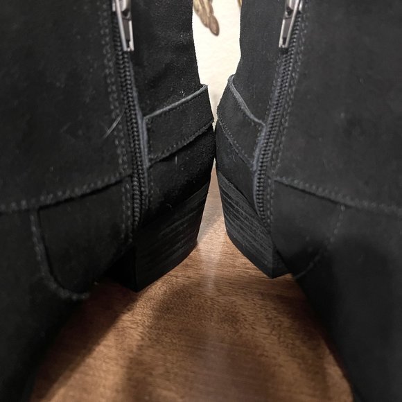 REBA Whispar Ankle Boots, suade leather buckle low heel - Picture 6 of 9